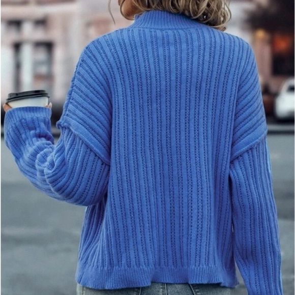 New blue mock neck long sleeve sweater - Picture 5 of 5